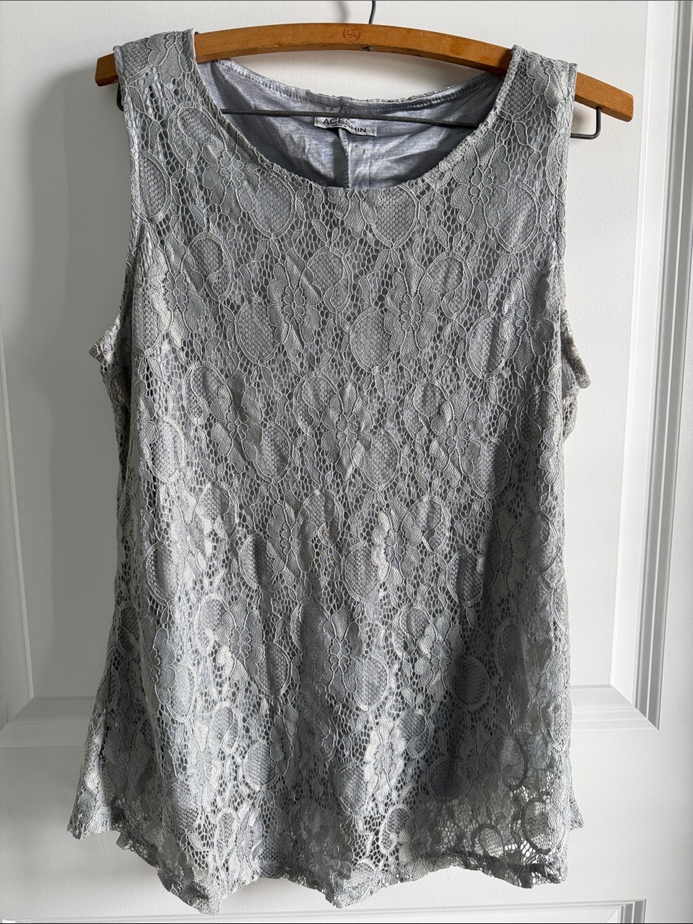 Sleeveless Lace Overlay Camisole - Gray